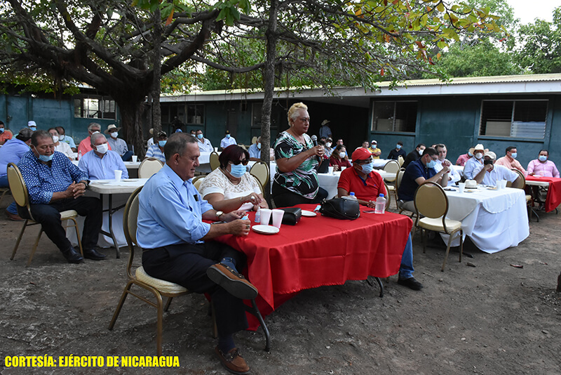 ejercito-nicaragua-reunion-productores
